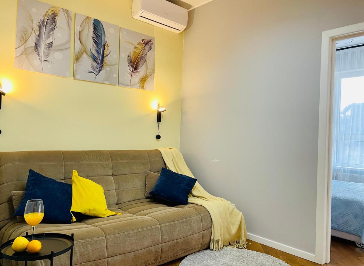 Уютная Стильная Квартира Возле Центрального Парка Горького! Apartment Almaty Exterior photo