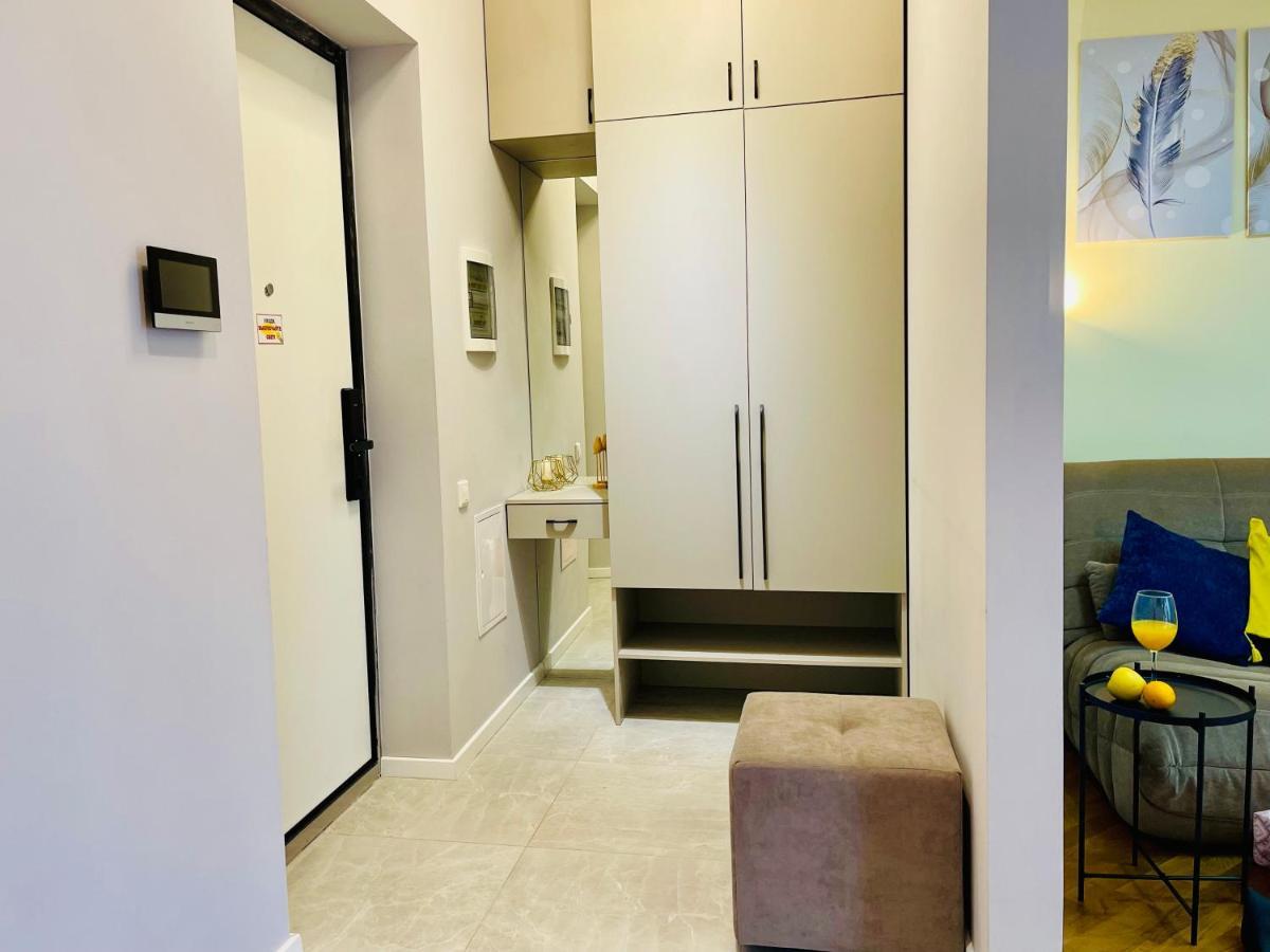 Уютная Стильная Квартира Возле Центрального Парка Горького! Apartment Almaty Exterior photo